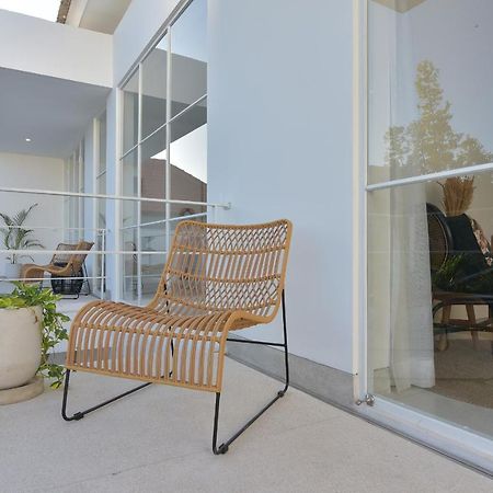 Villa Cruz Close To Finns Beach Club Canggu Εξωτερικό φωτογραφία